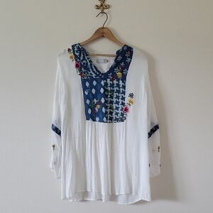 Firefly Boho White Embroidered Gauze Tunic Size Large